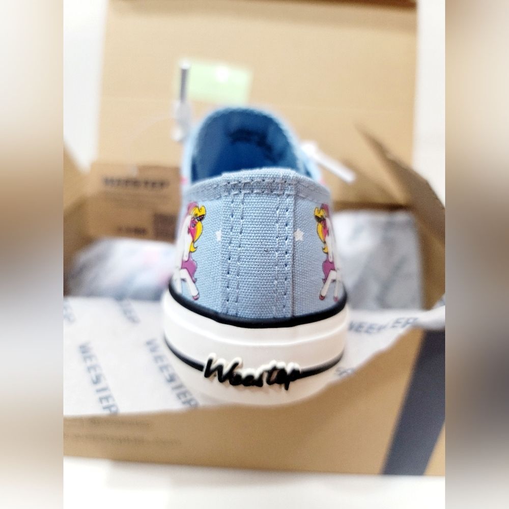Weestep Kids Girls Lace Up Blue Unicorn Canvas Sneakers Shoes Size 11 NWT, NWB - Picture 14 of 16